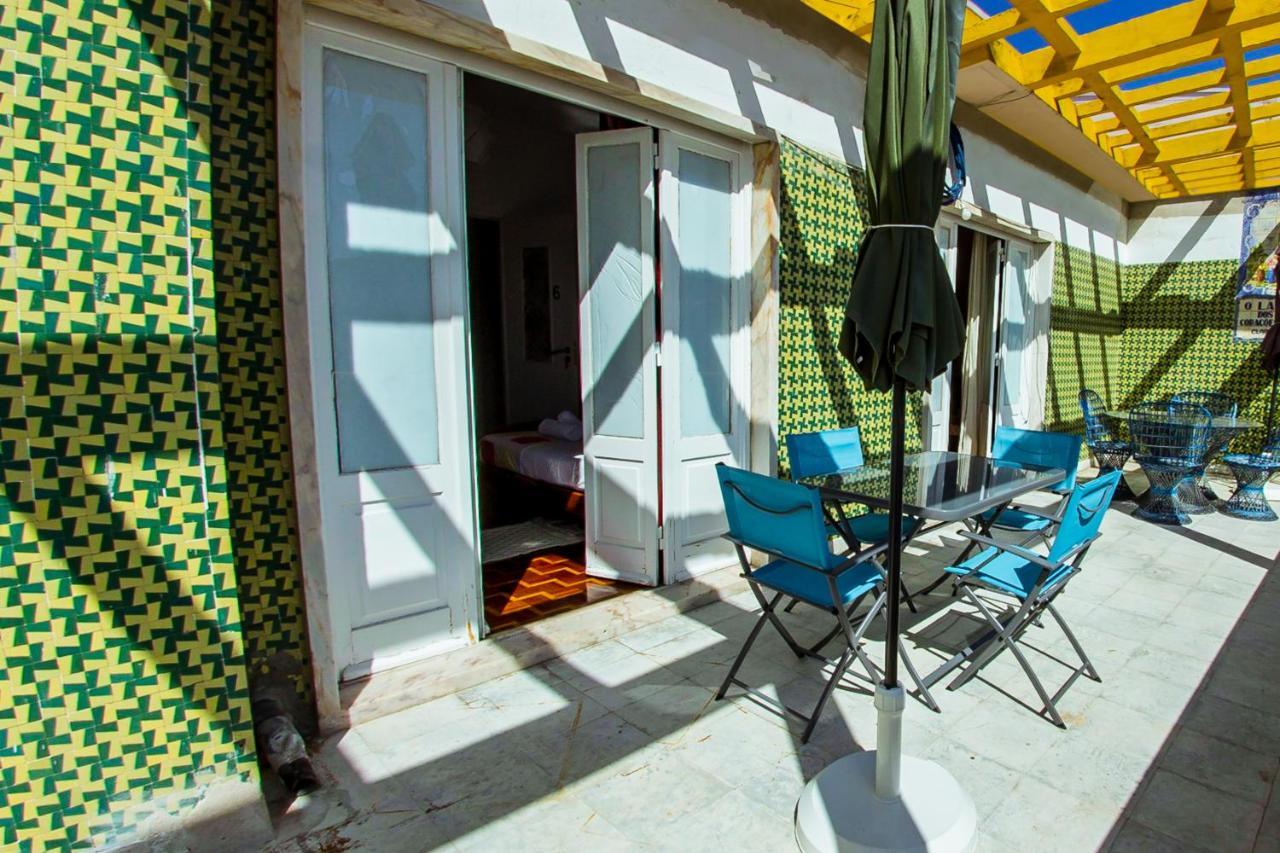 Hostel Lar Dois Coracoes Algés Exterior foto
